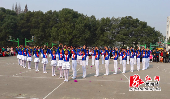 全市校园集体舞大赛上演