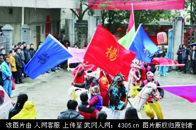 武冈走马灯表演走向马年新春