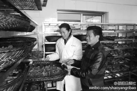 武冈卤菜飘香引来吉林“女老板 ”千里学艺