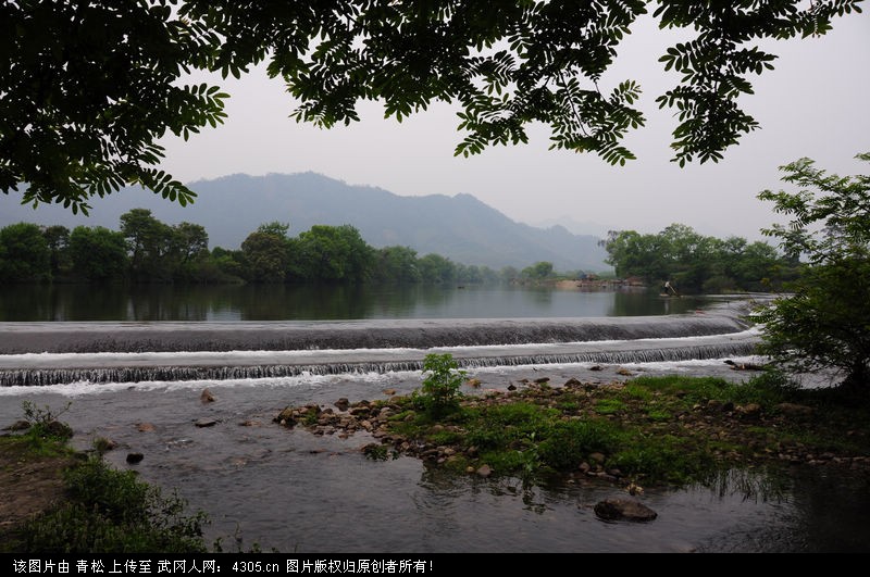 临桂县莲花岛风光