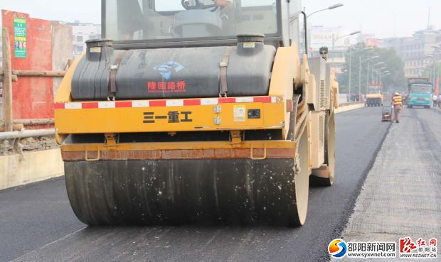 隆回大桥南岸道路互通主体工程完工