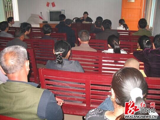 武冈成功打造首个生态茶籽油惠农基地