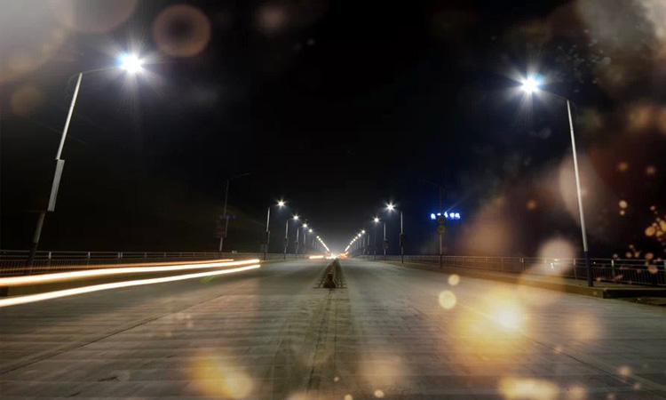 周剑平新拍武冈夜景图