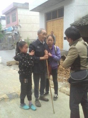 灣頭中學(xué)姐妹愛心之舉受“騰訊視頻”關(guān)注
