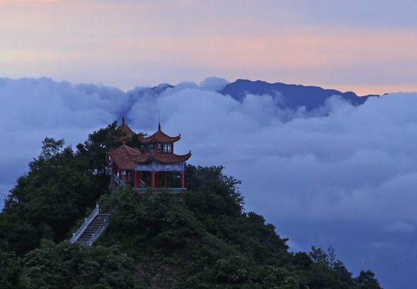 武岡加快云山創(chuàng)建國(guó)家4A級(jí)旅游景區(qū)