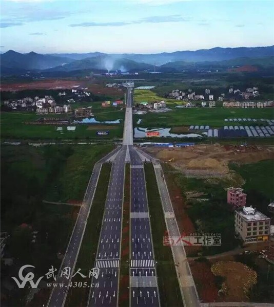 大武岡真的有這么壯觀(guān)的城市道路嗎?
