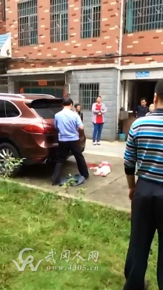 保時捷撞死一名2歲小孩，事發(fā)武岡王府花園