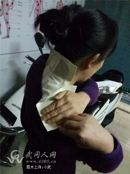 颈椎腰腿痛?宏韵堂膏药管你好!