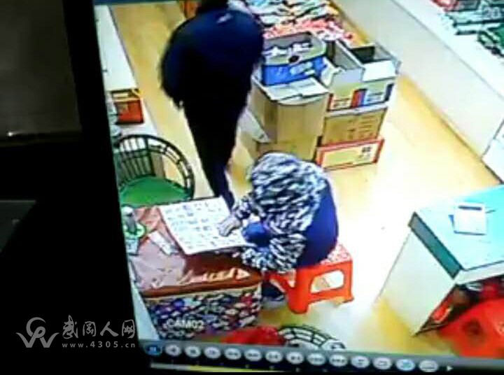 警惕！武岡小偷進(jìn)店這樣偷東西……