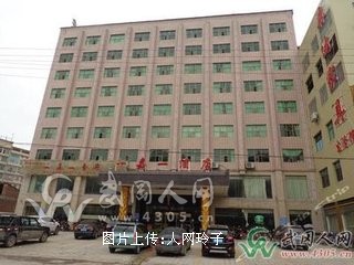 一嘉一酒店年薪10万你来么?