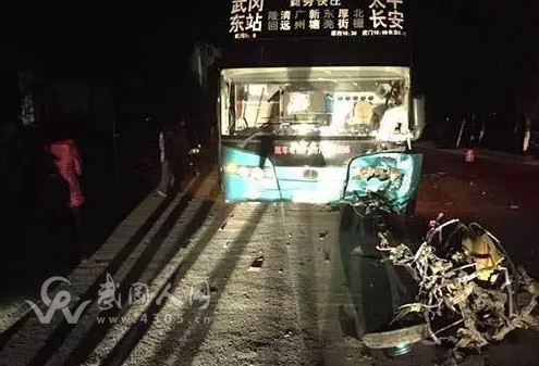 武岡20歲男子橫死路邊，只因為速度……