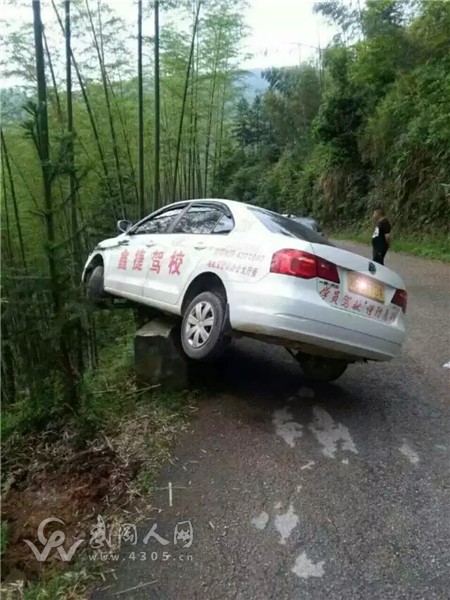 武岡這司機(jī)很牛掰