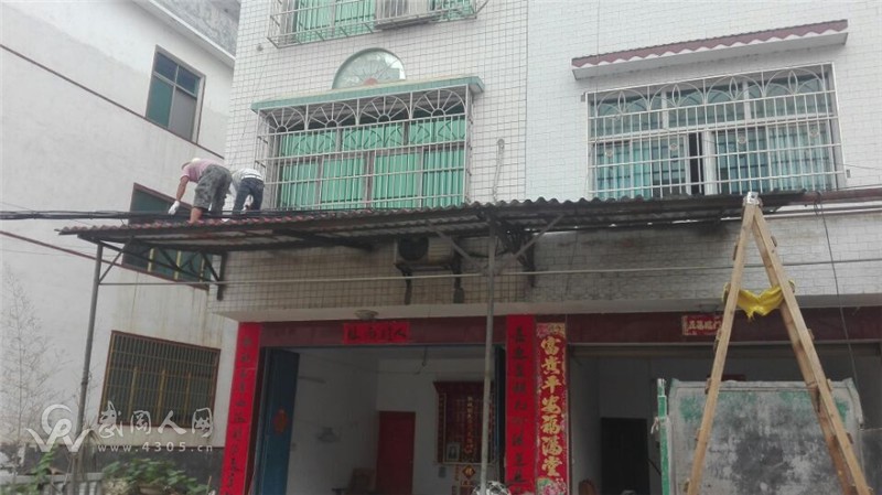 灣頭橋鎮(zhèn)拆除棚架 打造“暢、潔、美”六家鋪村