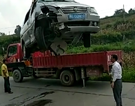快訊！剛剛武岡大路坪發(fā)生嚴重車禍