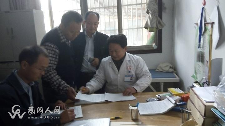 省衛(wèi)計委考核驗收我市創(chuàng)建兒童保健服務(wù)合格市工作