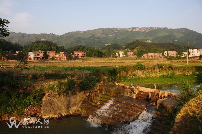市住建局精準(zhǔn)扶貧工作取得階段性成果
