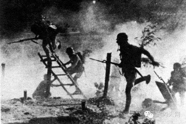 珍貴歷史視頻：日軍3000余人圍攻武岡城十天十夜！抗戰(zhàn)中日寇唯一沒有攻克的縣城！