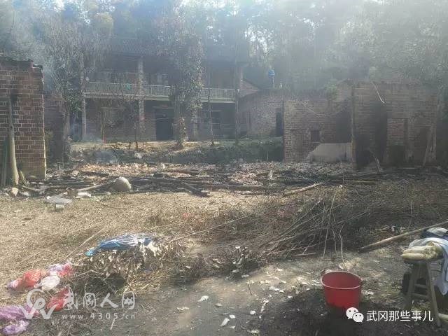 武岡五保戶(hù)老人家中發(fā)生火災(zāi),房子燒成廢墟!