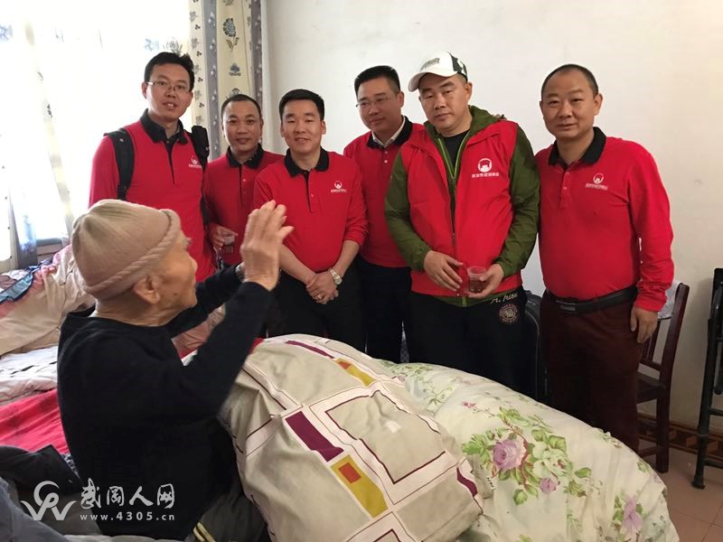 緬懷英烈 關(guān)愛抗戰(zhàn)老兵