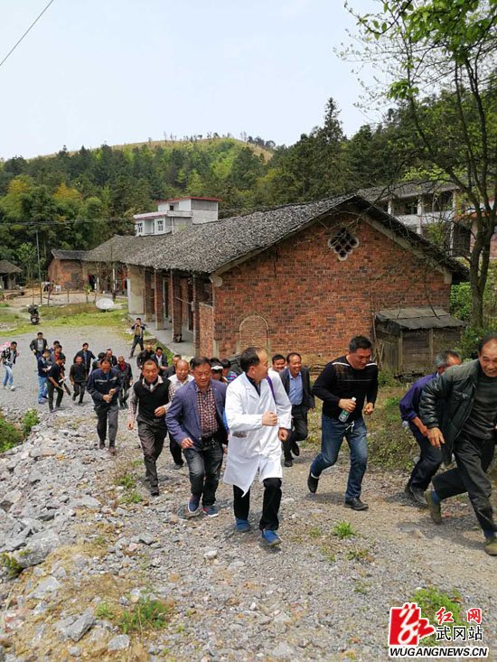 大甸鎮(zhèn)開展地質災害防汛應急演練