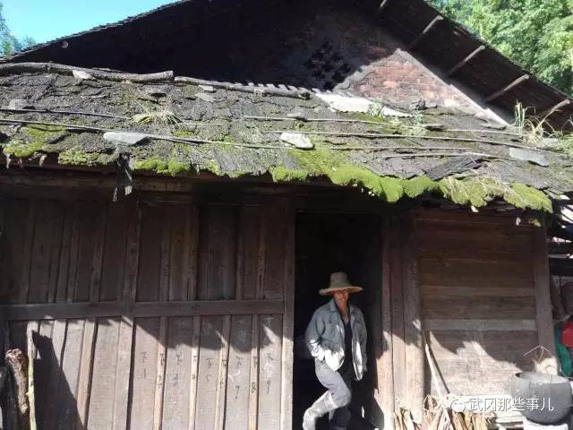 武岡這對夫妻一人耳聾一人智障，為何選不上貧困戶？