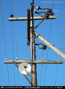 國網(wǎng)武岡市供電公司“砍青除障”打造電網(wǎng)“安全通道”