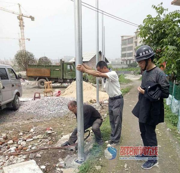 武岡市轅門口五一搶建工棚被及時拆除