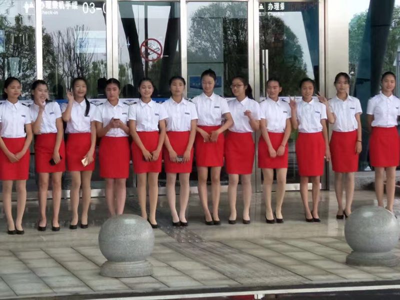 好消息！武岡的大學(xué)生在武岡機(jī)場(chǎng)坐飛機(jī)，價(jià)格便宜一半！