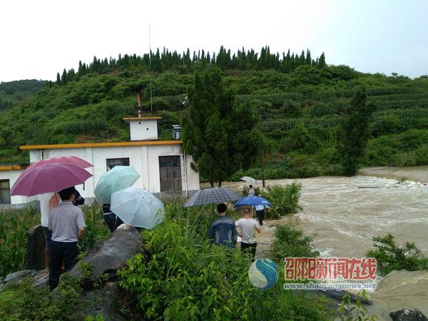 武岡市晏田鄉(xiāng)：洪水無情人有情
