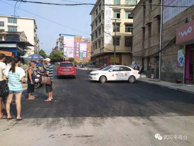 占道30年,武岡東塔路最后百米“腸梗阻”被打通!