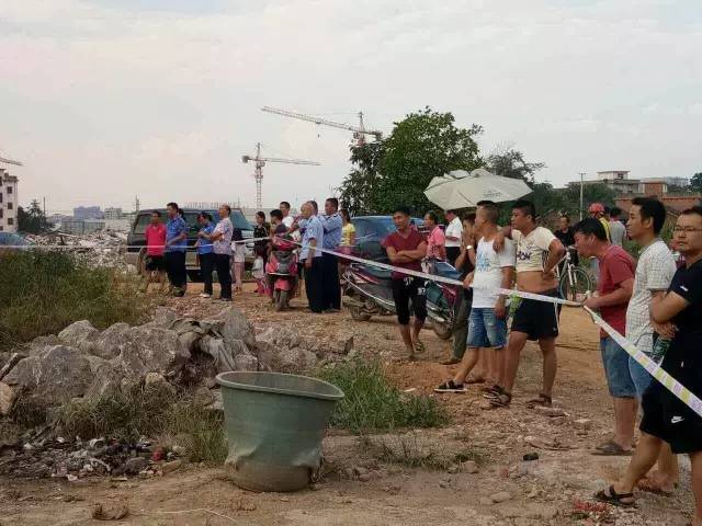 武岡云山大橋拆遷受阻,他們?nèi)f(xié)助,化解矛盾后拆除被征房屋。。。