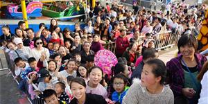 武冈嗨花弄红遍中国，一月游客近30万，北京广州西南五县都来了