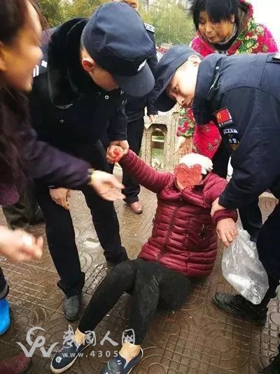 武冈女子欲跳玉带河自杀！！