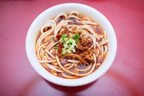 武岡經(jīng)歷南門口停售米粉后,現(xiàn)在米粉最高漲至20元??!