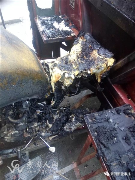 武岡三輪摩托出事了,車主嚇傻了……