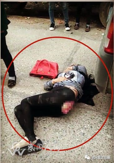 武岡南橋突發(fā)交通事故!