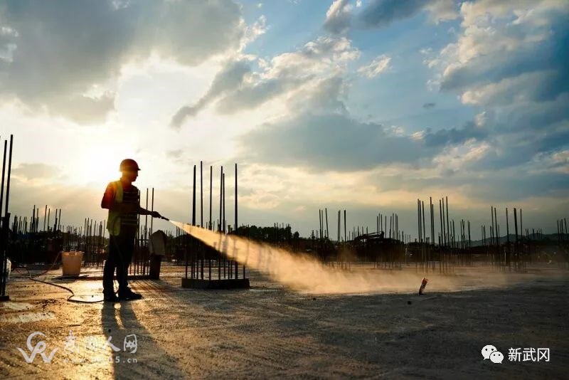 武冈师大附中、百威啤酒等重点项目有新进展！快看..