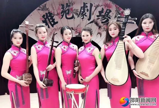 武岡美女?dāng)y弟子在全國舞臺連演三場，還接受了央視采訪！