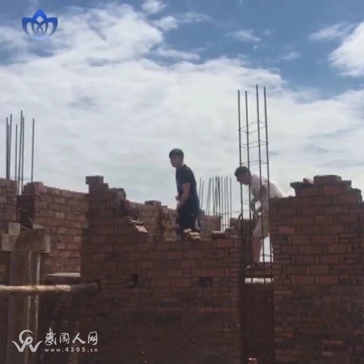 武岡這里拆除違建1200平方米,當(dāng)初是怎么修起來(lái)的?