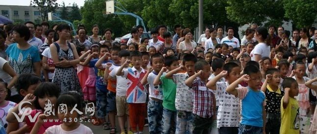 重要|武岡未滿六周歲就讀一年級(jí)的學(xué)生,一律強(qiáng)制驅(qū)離出校!