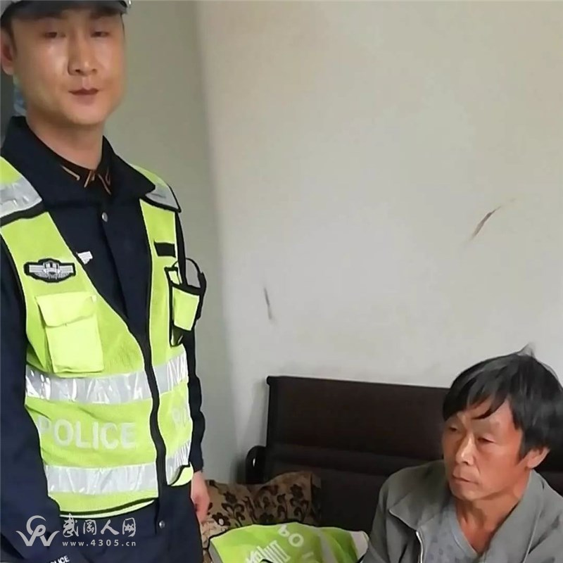 武岡男子無(wú)證駕駛無(wú)牌車，將輔警撞出十多米遠(yuǎn)...