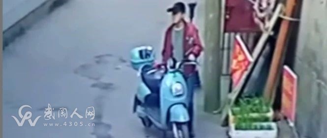 武岡誰認(rèn)識(shí)這個(gè)偷車的賊！監(jiān)控視頻曝光！