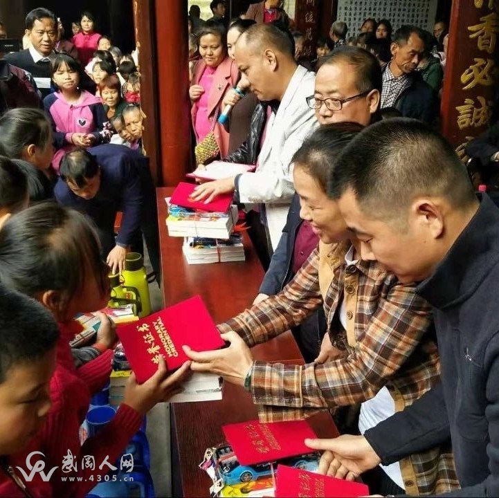 文坪鎮(zhèn):祠堂文化引領(lǐng)文明鄉(xiāng)風(fēng)