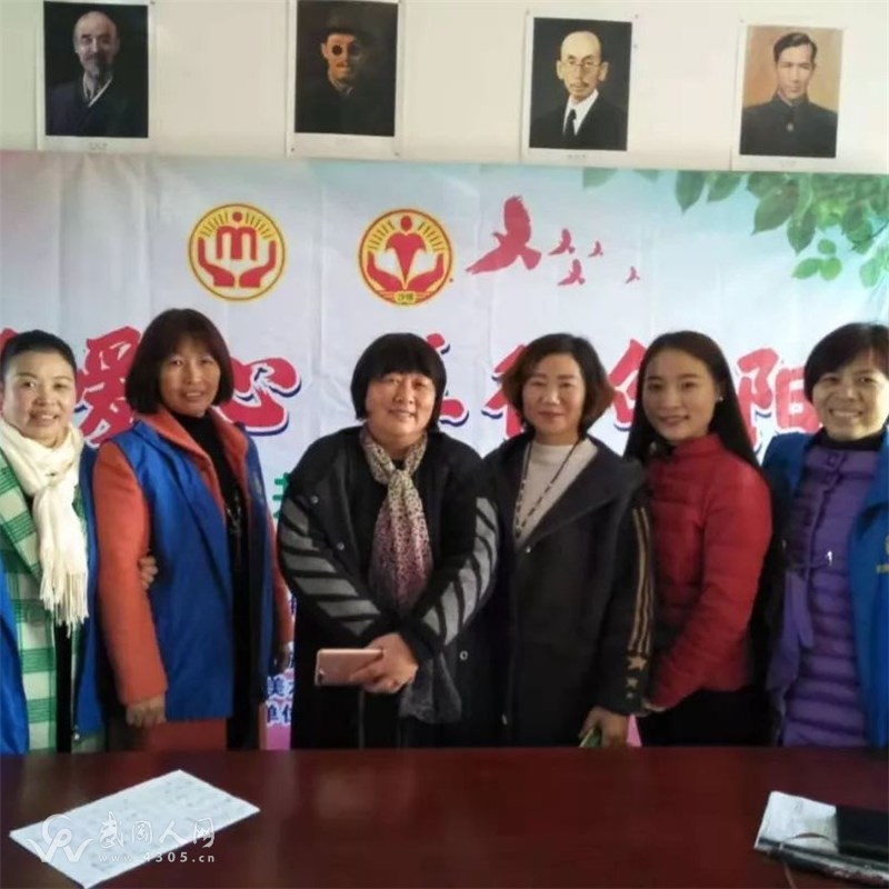 愛心組織定點扶持,學生代表表達內(nèi)心的感激之情
