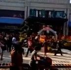 多地房價下降，業(yè)主打橫幅維權(quán)，要瘋了！