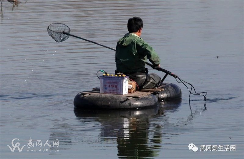 缺德!武冈头堂石羊有人用高压六码丝电鱼!