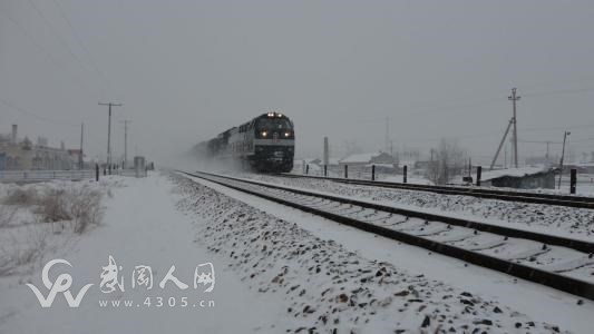 新修鐵路不經(jīng)過武岡，武岡發(fā)展可以靠什么拉動？