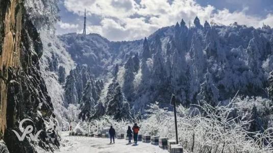 和得了，云山又落雪了！