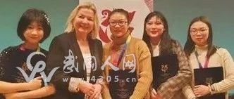 武岡一幼兒園女實習老師出名了, 憑實力從國外拿了個獎回來!