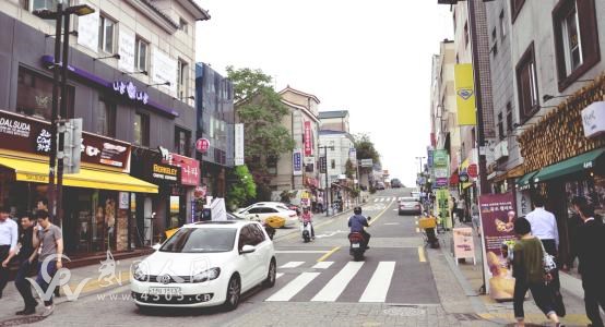 假“保安”遇見真警察 蟊賊銷贓被抓現(xiàn)行